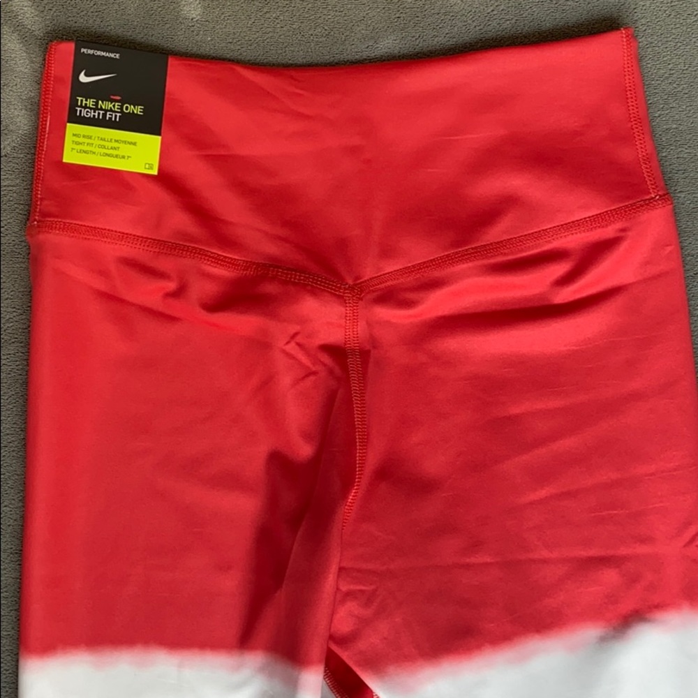 Nike performance tight shorts. Dry-fit technology - Picture 10 of 13
